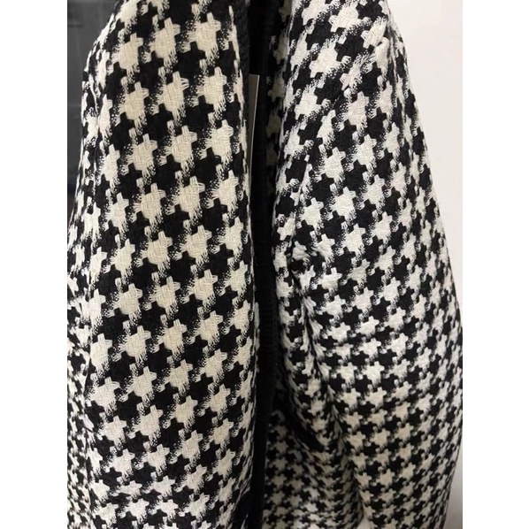 ÁO KHOÁC DẠ TWEED  HOẠ TIẾT RĂNG SÓI ĐEN TRẮNG SANG CHẢNH SĂN SALE