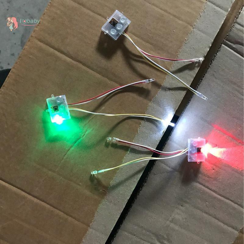 Đèn LED sử dụng pin cho giày