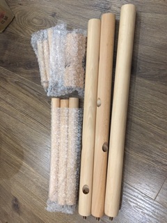 Cây treo quần áo bằng gỗ