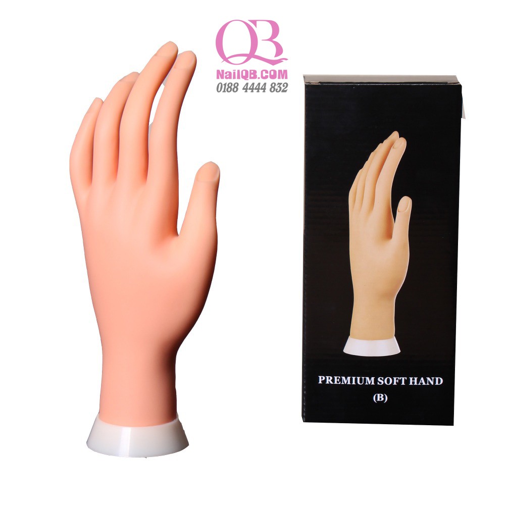 Bàn tay giả học nail