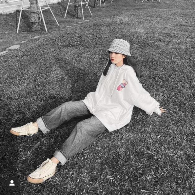 Áo khoác hoodie in hình CONFUSED dành cho nam nữ có mũ form rộng nỉ ngoại màu trắng unisex ulzzang Kèm Ảnh Thật | BigBuy360 - bigbuy360.vn
