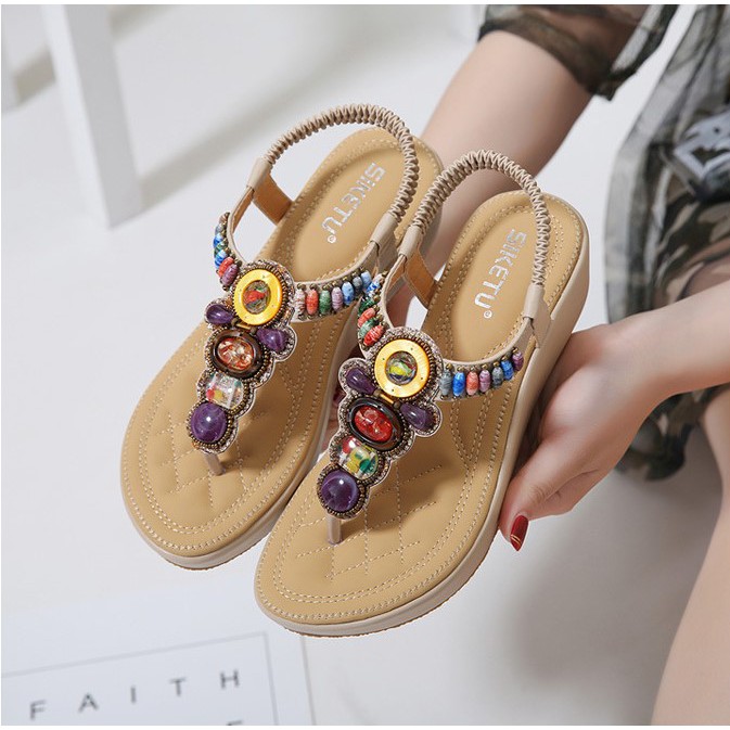 GIÀY SANDAL ĐẾ XUỒNG ĐÍNH CƯỜM 5CM