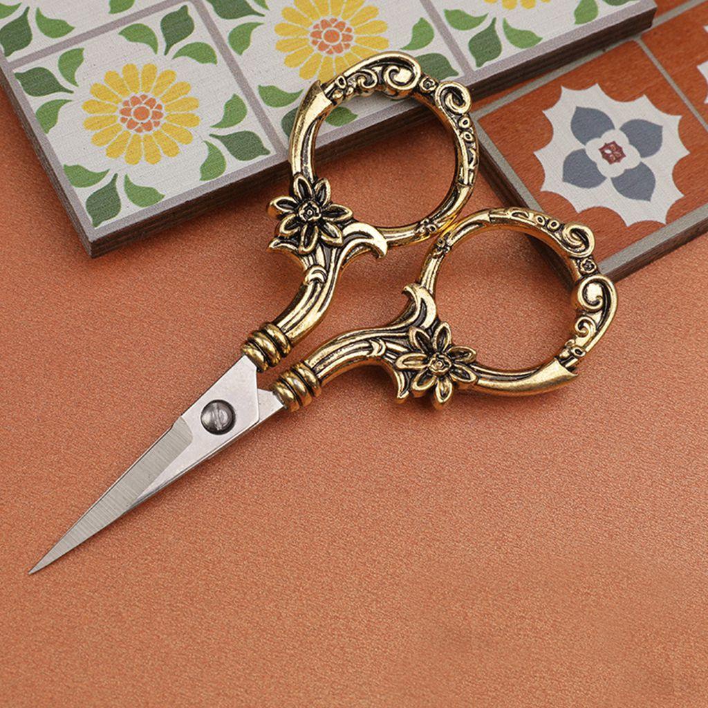 Kéo Cắt Bằng Thép Không Gỉ Màu Đồng Thêu Hình Hoa Cúc