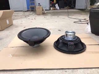 loa bass neo 40 rcf ( giá 1 chiếc )