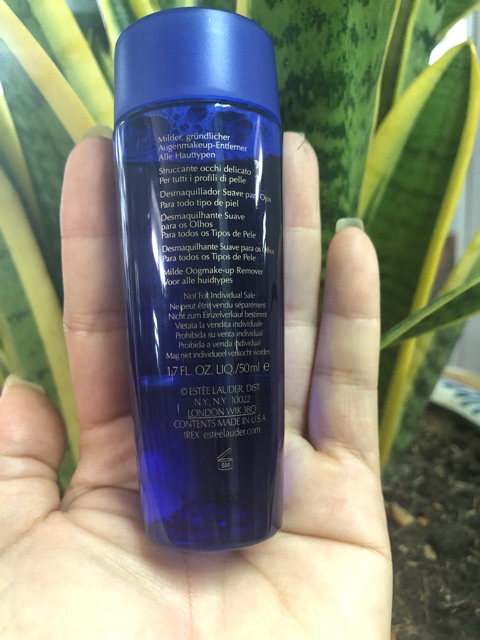 Tẩy trang mắt esteelauder.