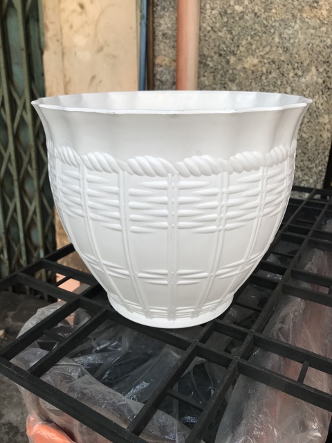 Chậu nhựa trắng Đan Mây Bầu - size 31 cm