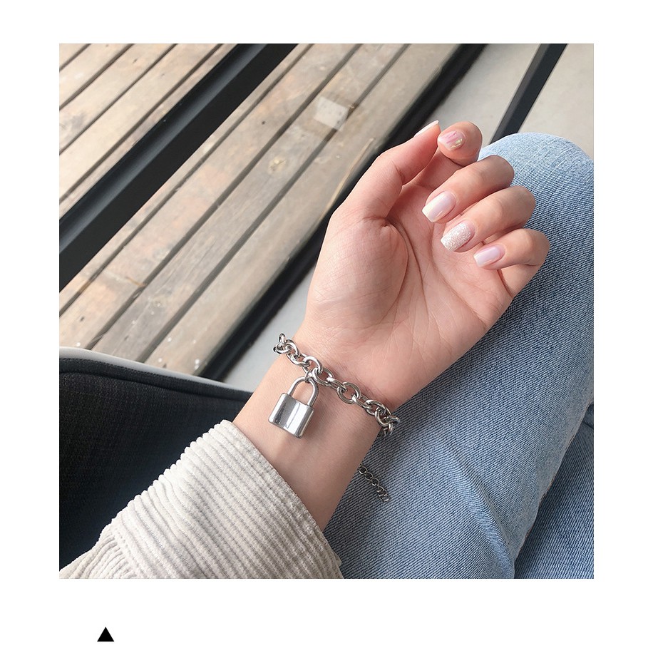 Vòng tay xích mặt khóa nhỏ TB63 - TOBI'SHOP