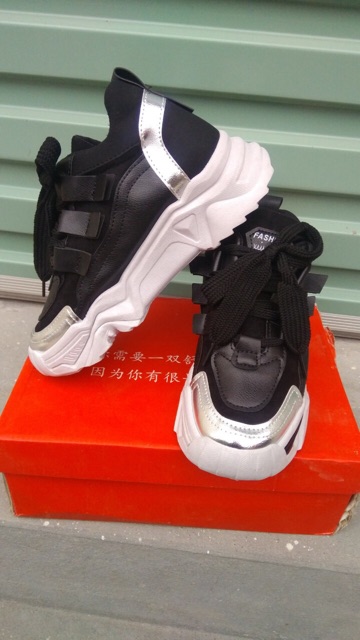 [Mã FAGREEN245 giảm 10% tối đa 30k đơn từ 99k] Giầy nữ siêu cá tính, dây to phong cách hàn 2020 mã T24 | BigBuy360 - bigbuy360.vn