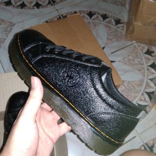 Giày nam, giày đốc da Dr Marten, đế may chắc chắn