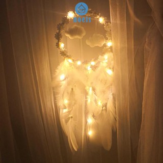 Dreamcatcher phối lông vũ và đèn LED treo trang trí phòng ngủ
