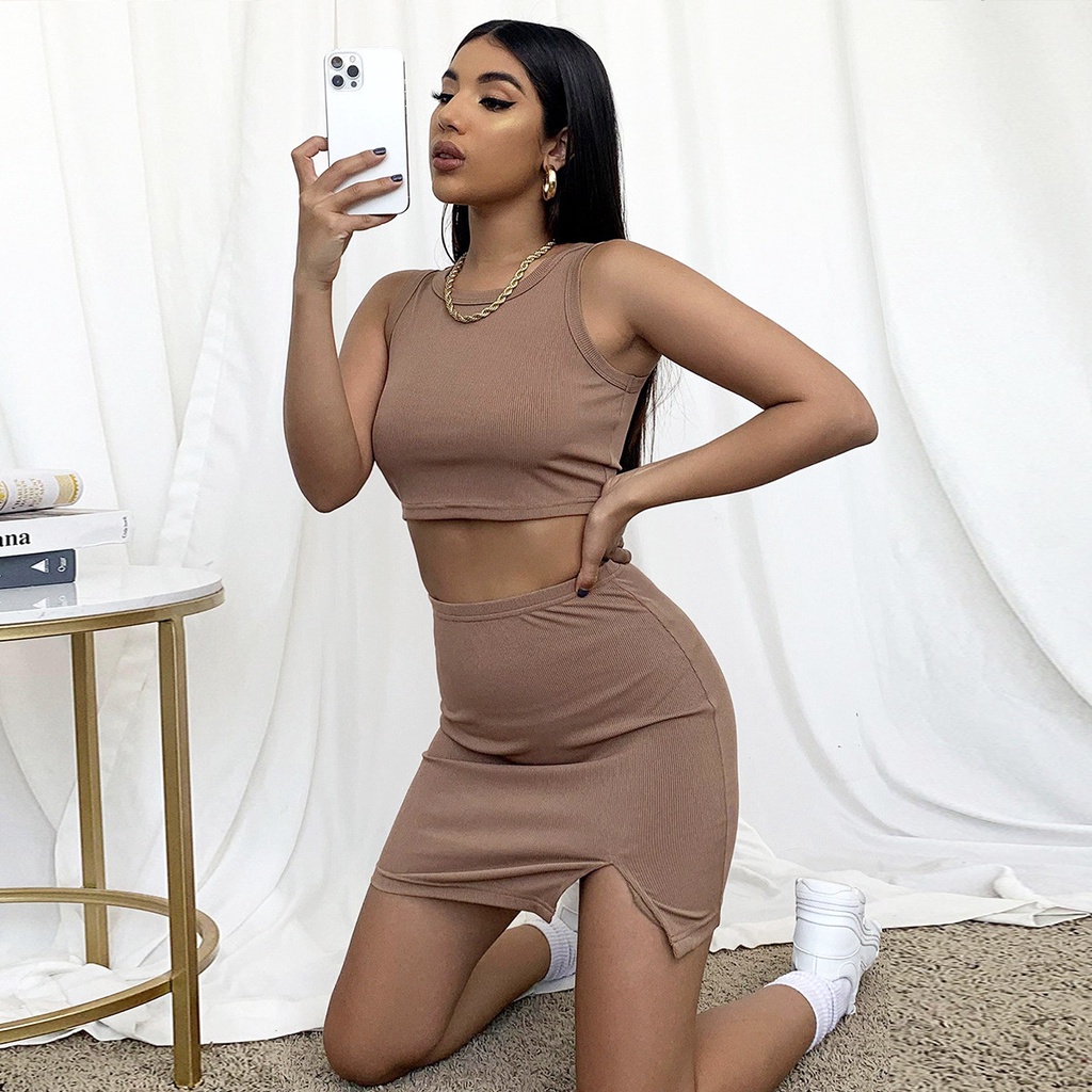 Bộ Áo Tank Top Cổ Tròn + Chân Váy Lưng Cao Xẻ Tà Thời Trang Dành Cho Nữ