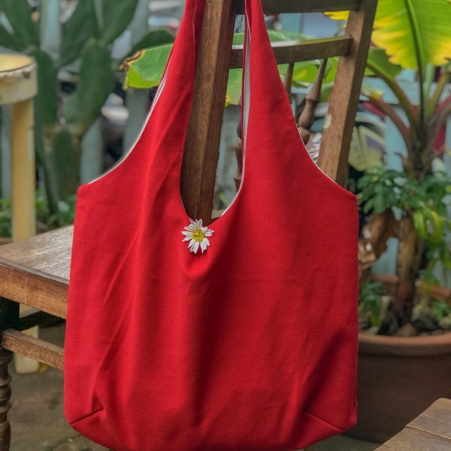 Túi tote trơn basic dạng bầu Attitude