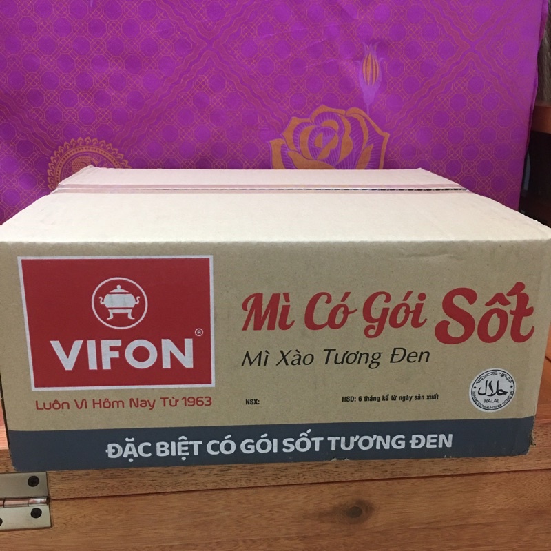 Thùng mì xào tương đen vifon 18 khay