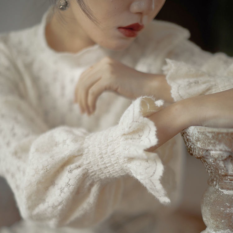 Áo ren tay loe cổ đứng phong cách retro