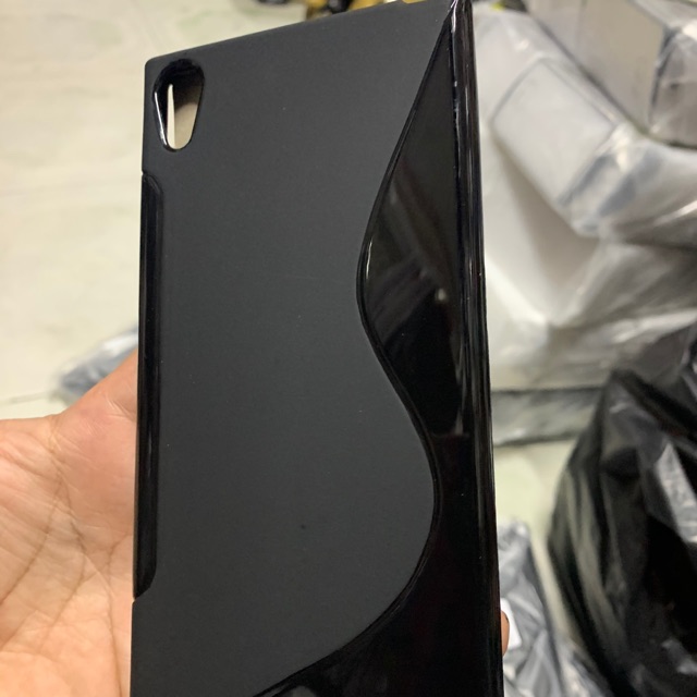 Ốp lưng Sony XA1 ultra, XA1 plus dẻo đen S