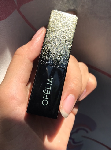 Pass son offelia màu lovesick