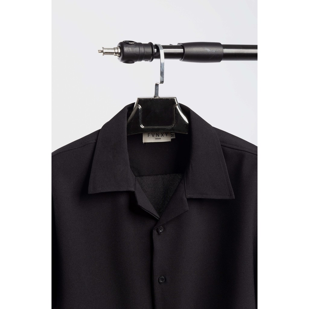 Áo Sơ Mi Ngắn Tay Nam Nữ Phom Rộng FVNXY Đen Trơn Thời Thượng | BigBuy360 - bigbuy360.vn