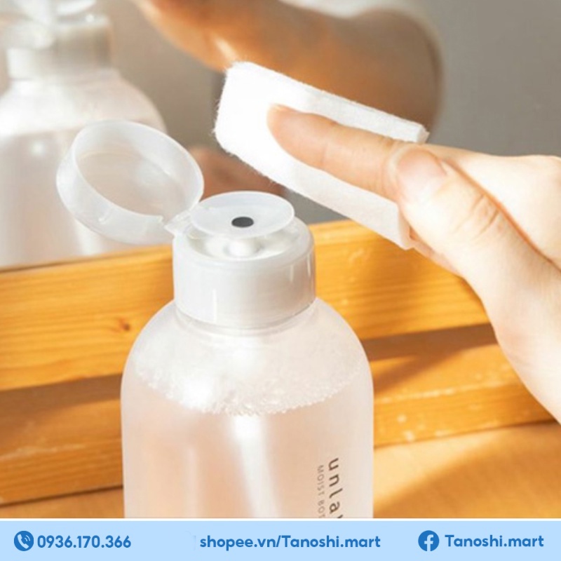 Nước tẩy trang sạch sâu, không cồn cho da dầu mụn nhạy cảm Unlabel Moist Botanical 500ml - Tanoshi Mart