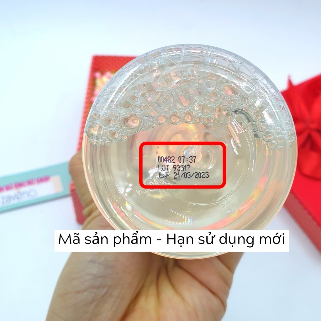 Nước Tẩy Trang Centifolia Eau Micellaire Tinh Chất Rau Má Làm Sạch Sâu Ngừa Mụn Dành Cho Cả Gia Đình (500ml)