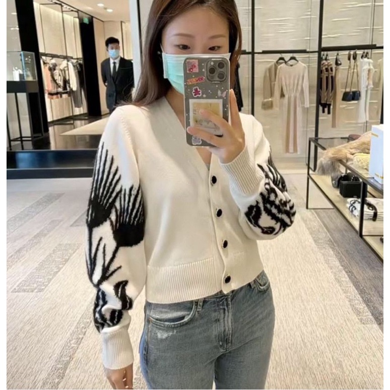 Áo khoác len cadigan nữ dệt kim hình công tay áo dáng ngắn Quảng Châu
