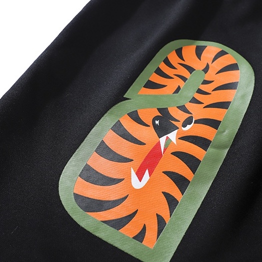 Quần Short Bape Shark Black SS2022, Quần đùi Bape, Chất liệu Cotton dạng nỉ chân cua, màu đen DuSo.Lux