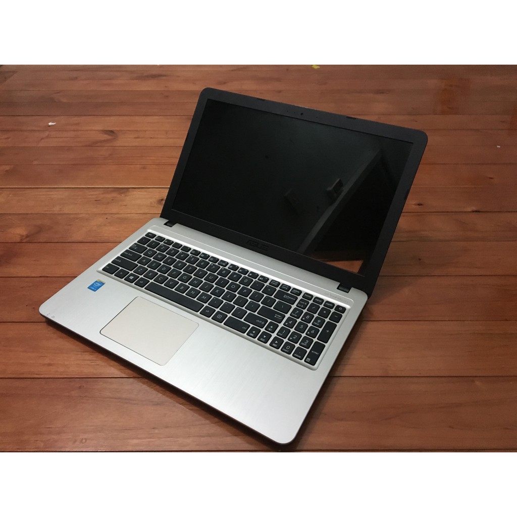 Asus A540LA i3 4005U/4GB/500GB