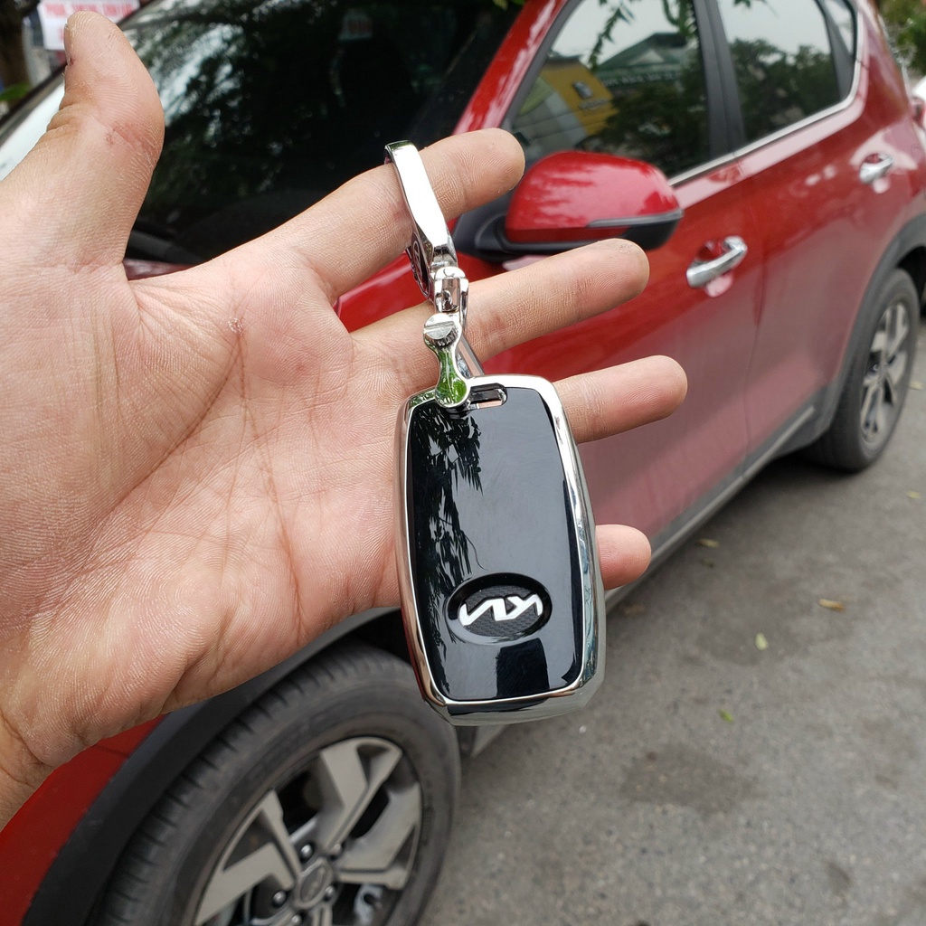 Ốp, bọc chìa khóa silicon màu tráng gương bảo vệ chìa khóa cho xe Kia Sonet, Kia Seltos  kèm móc đeo