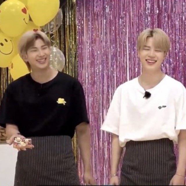 Áo Thun Unisex in hình Butter BTS đen