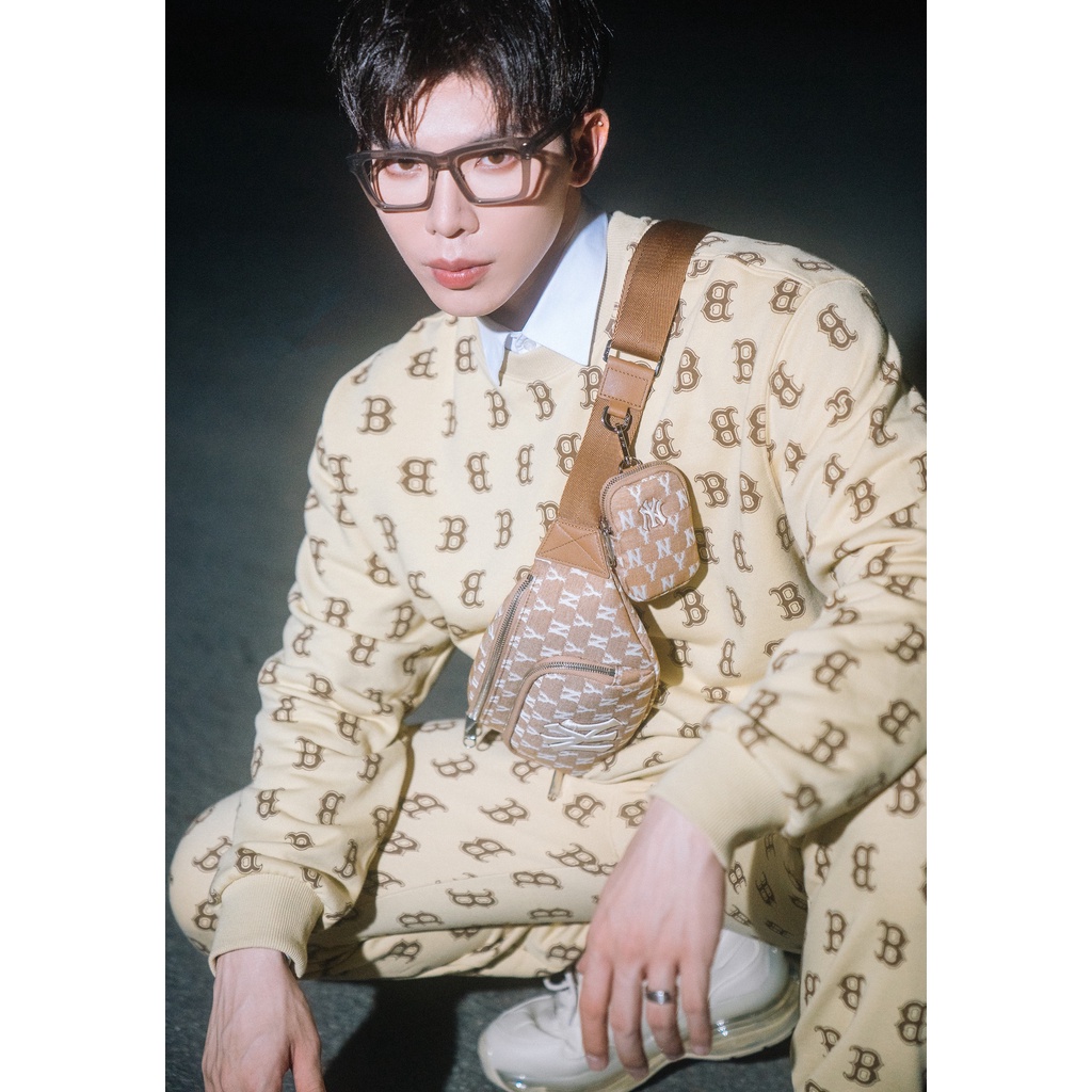 ✅ [ FELIX HÀNG 1:1 + CÓ VIDEO] Túi bao tử NY MLB Jacquard Monogram Hip Sack Blue - 3AHSM061N-50NYS