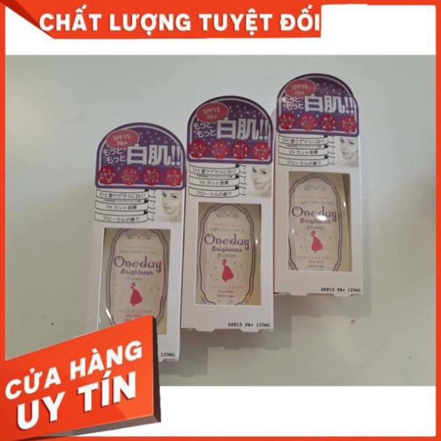 Lotion (kem dưỡng) trắng da chống nắng Oneday (One day) Brightener spf 15 120g