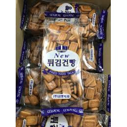 Bánh quy lúa mạch que New Cracker Geum Pung gói 250g