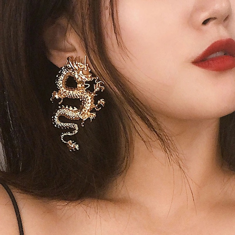 Khuyên Tai Nữ Trang Tạo Hình Rồng Độc Đáo