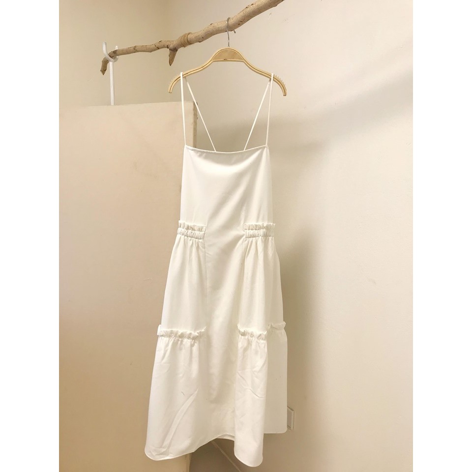 Váy Dây MOMOCO Ngang Ngực Chun Eo Và Chun Dưới Hông M2061