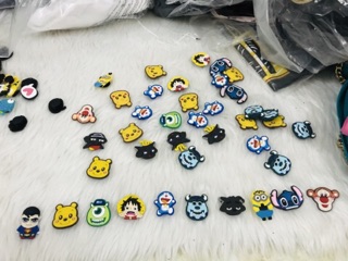 Sticker gắn dép lỗ