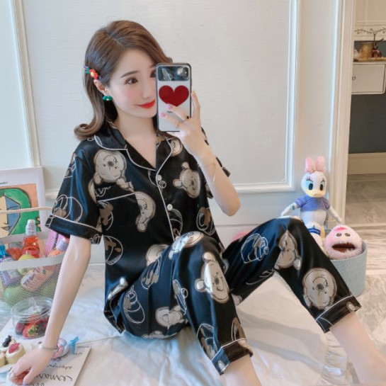 Bộ Đồ Ngủ Tay Dài In Hình Gấu Pooh Dễ Thương Cho Nữ