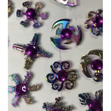 Con quay Finger Spinner 3 cánh phản quang kim loại cao cấp