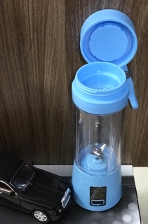 Máy xay mini cầm tay