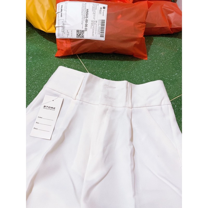 Quần ống rộng  dáng suông cạp to 2 cúc siêu dài. | BigBuy360 - bigbuy360.vn