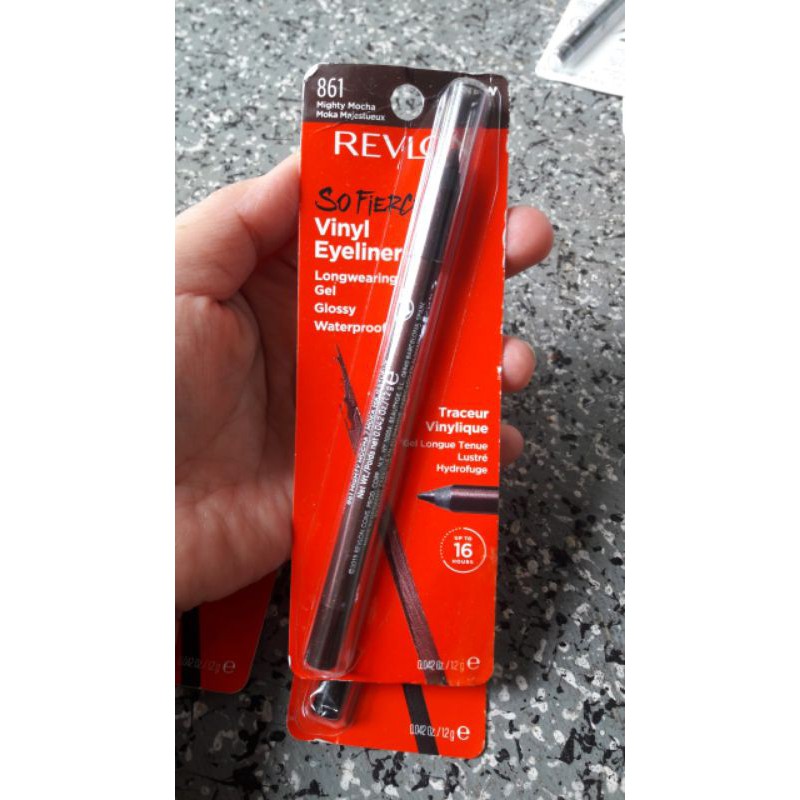 Bút kẻ mắt Revlon sofiere Vinyl Eyeliner dạng Gel