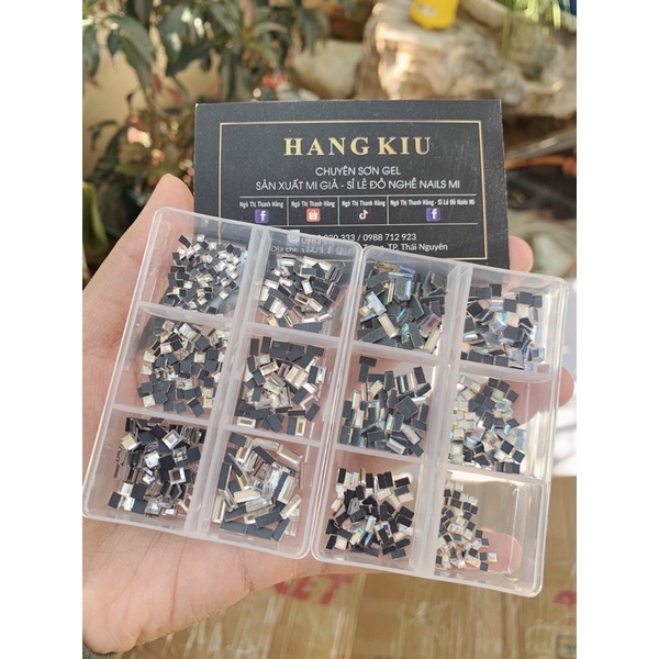 [HANGKIU] KHAY ĐÁ CHÂN BẰNG MIX