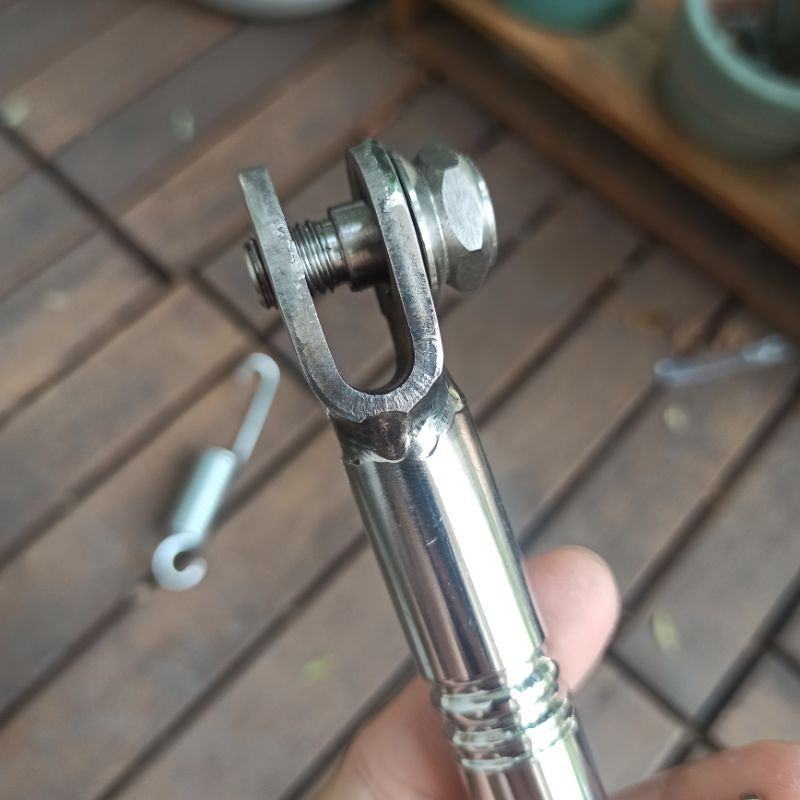 Chống nghiên inox đặt 304 cho xe dream, wave