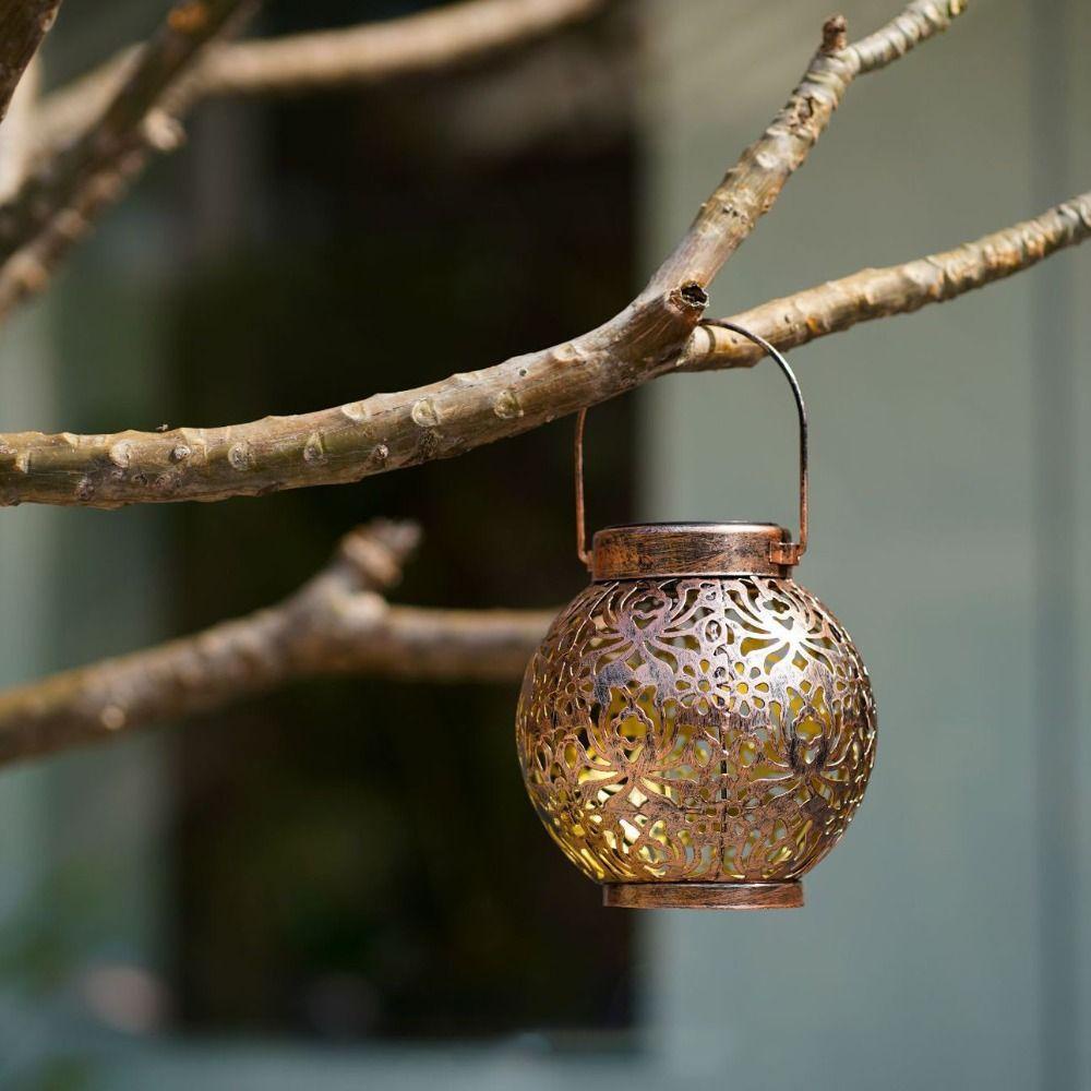 Đèn Trang Trí Sân Vườn Sử Dụng Năng Lượng Mặt Trời Sáng Tạo