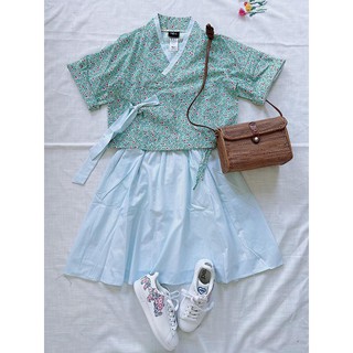 Set hanbok ngắn (áo + chân váy)