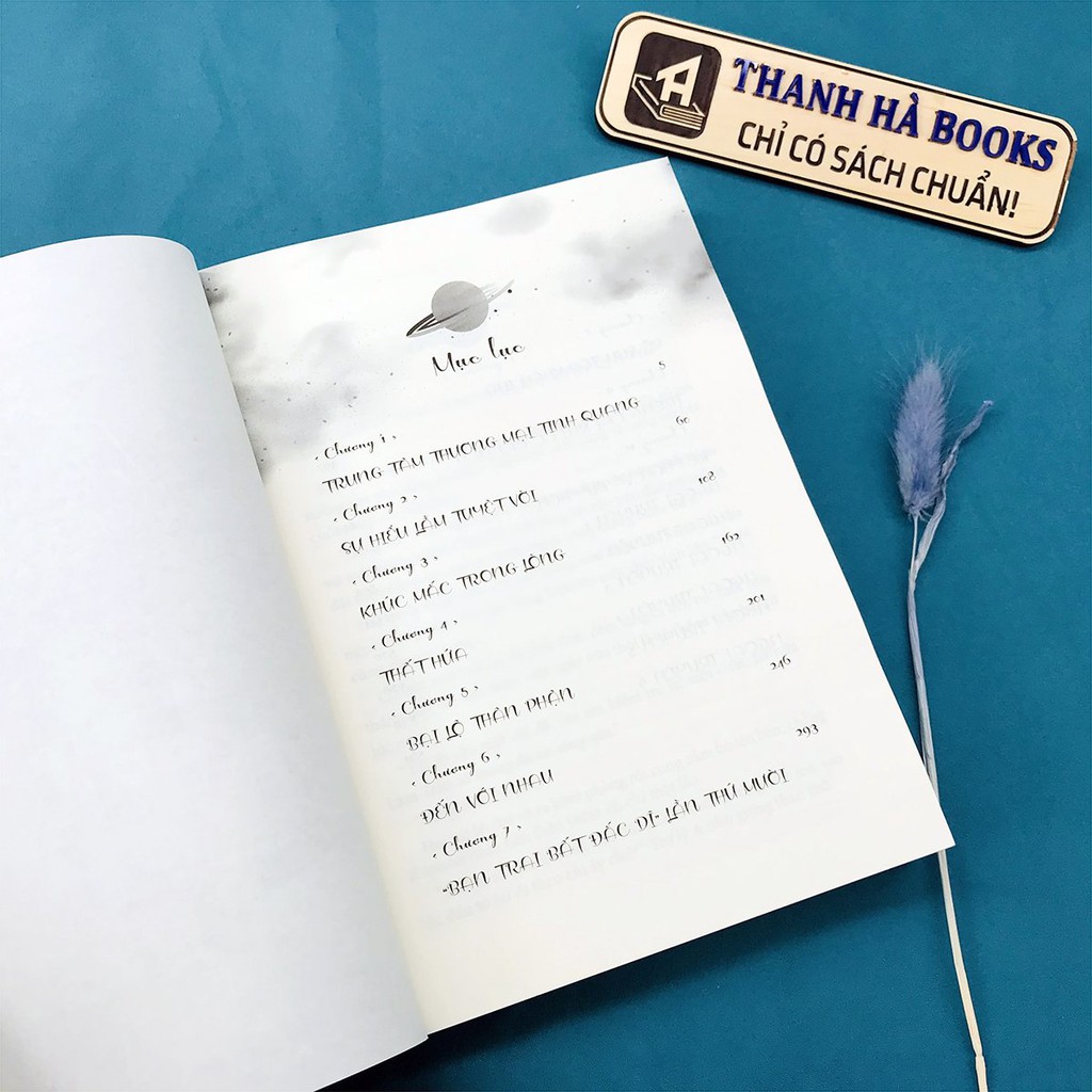 Sách - Tình Yêu Của Anh, Thế Giới Của Em (Tặng Kèm Bookmark, Postcard, Poster)