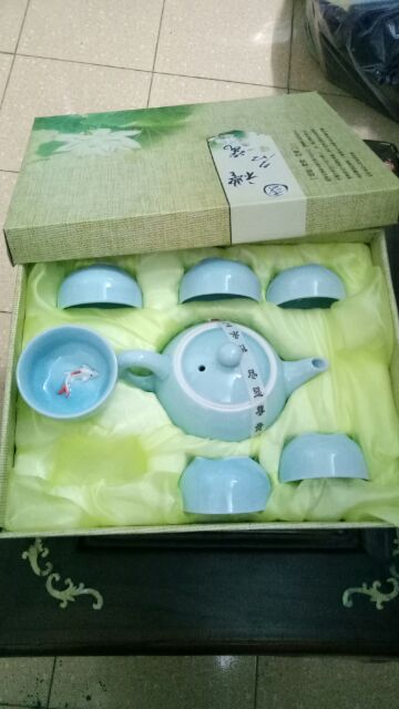 Bộ ấm chén hình cá 3D
