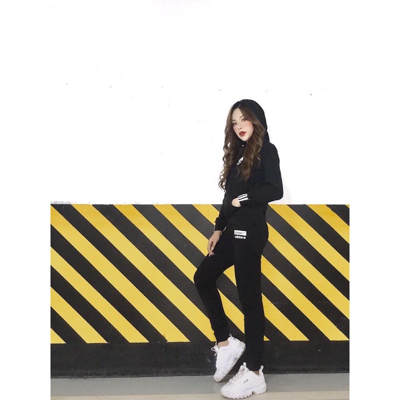 💥Bộ nỉ thể thao nữ có mũ túi bụng hàng xuất dư đẹp💥ảnh thật 100% | BigBuy360 - bigbuy360.vn