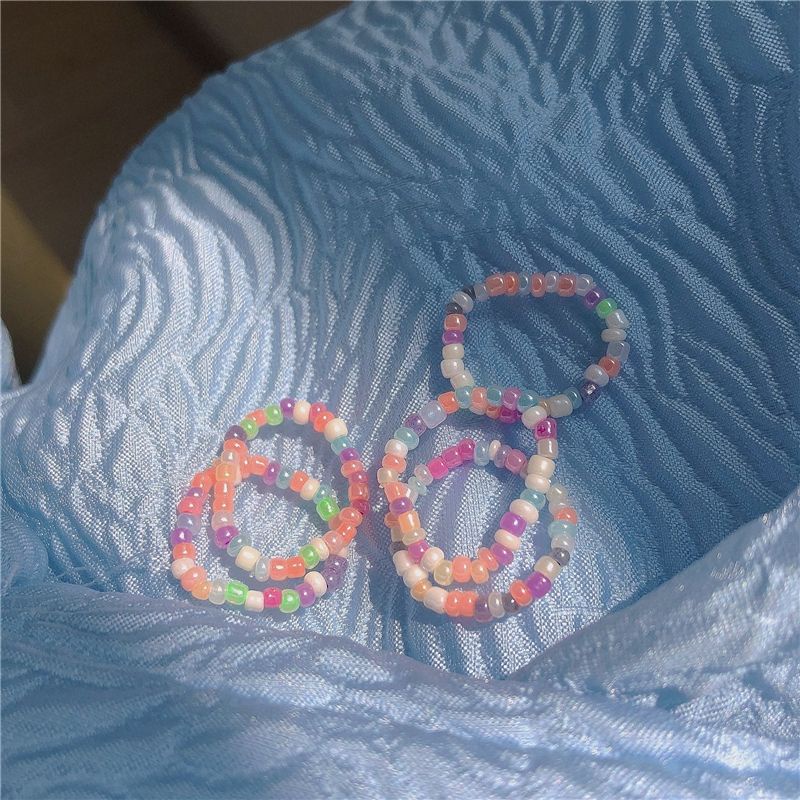 Nhẫn màu pastel đơn giản