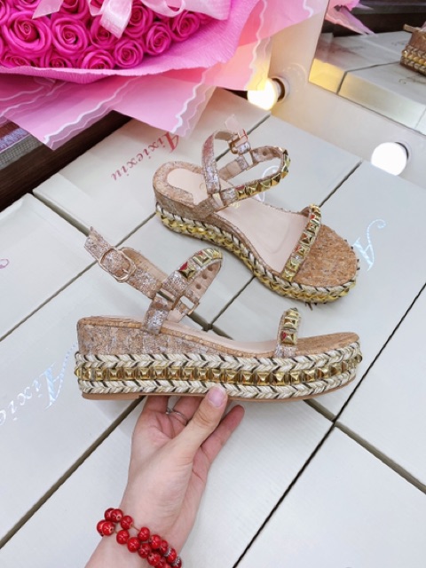 Xuồng đinh siêu xinh