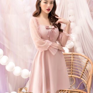 Đầm xòe cổ vuông phối tay lưới