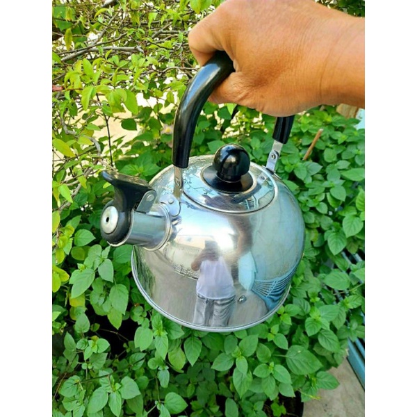 Ấm đun nước inox Nhật có còi hú nước sôi. Hàng Nhật khỏi chê chất lượng